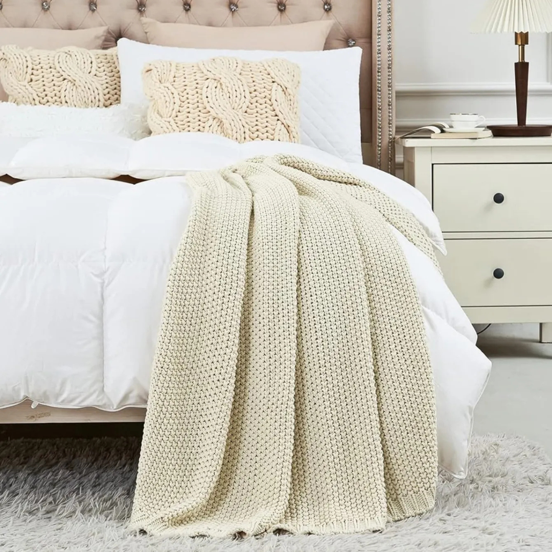 Amara – The Knitted Blanket