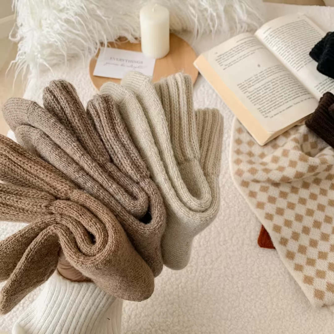 The Kintted Fleece Socks