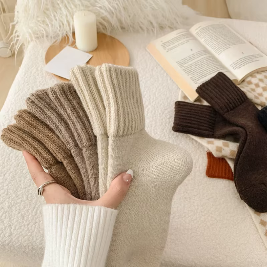 The Kintted Fleece Socks
