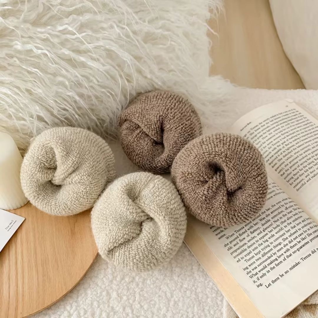 The Kintted Fleece Socks
