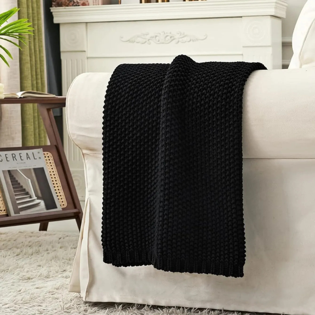 Amara – The Knitted Blanket