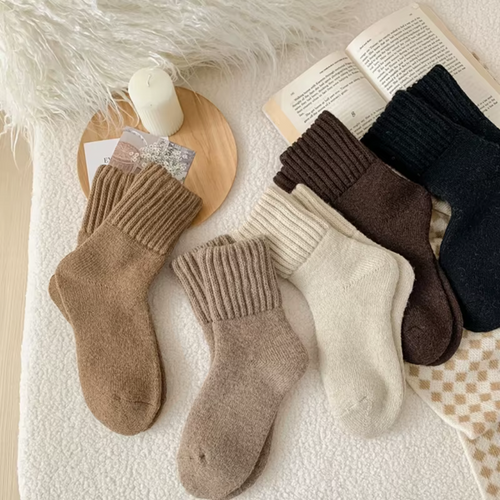 The Kintted Fleece Socks