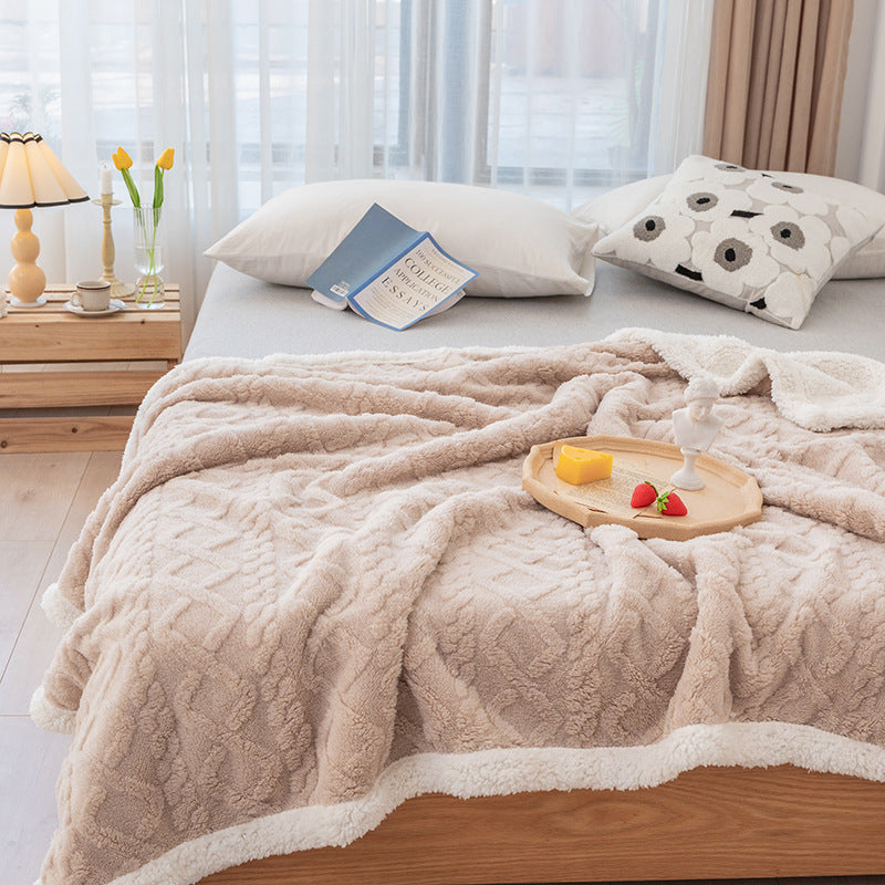 Liora – The Luxury Fleece Blanket