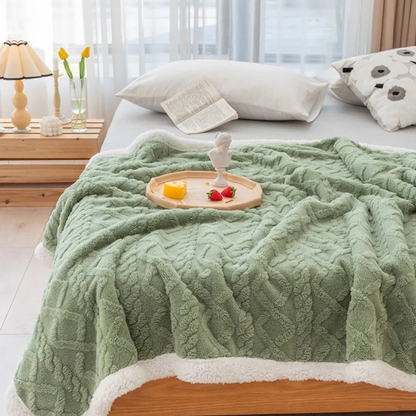 Liora – The Luxury Fleece Blanket