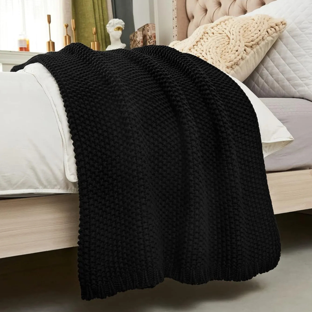 Amara – The Knitted Blanket
