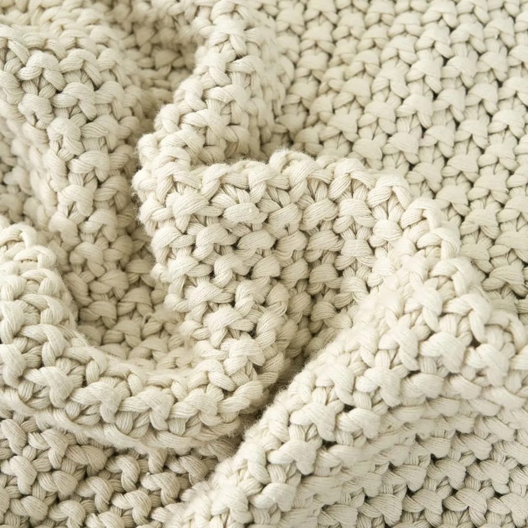 Amara – The Knitted Blanket