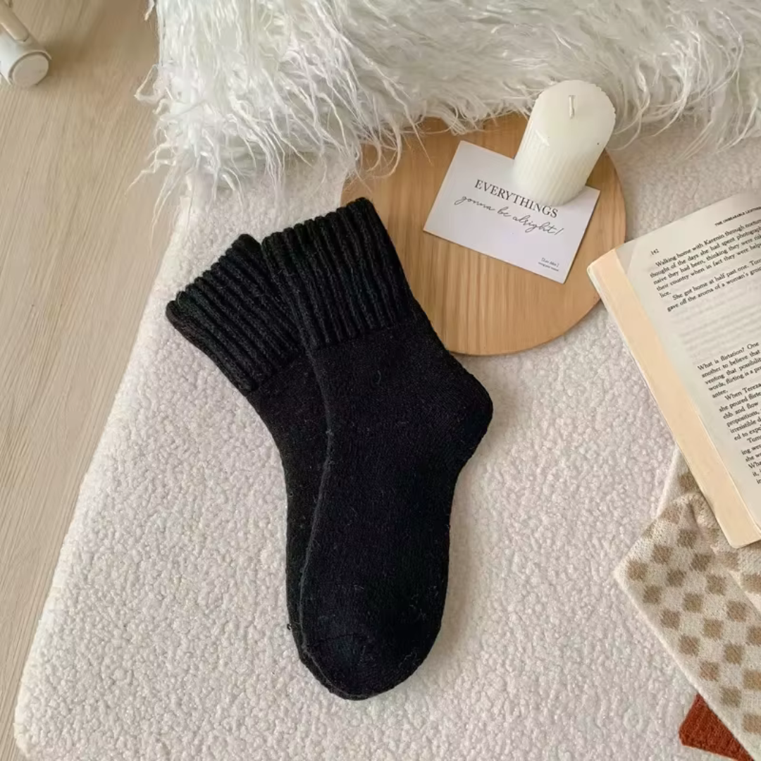 The Kintted Fleece Socks
