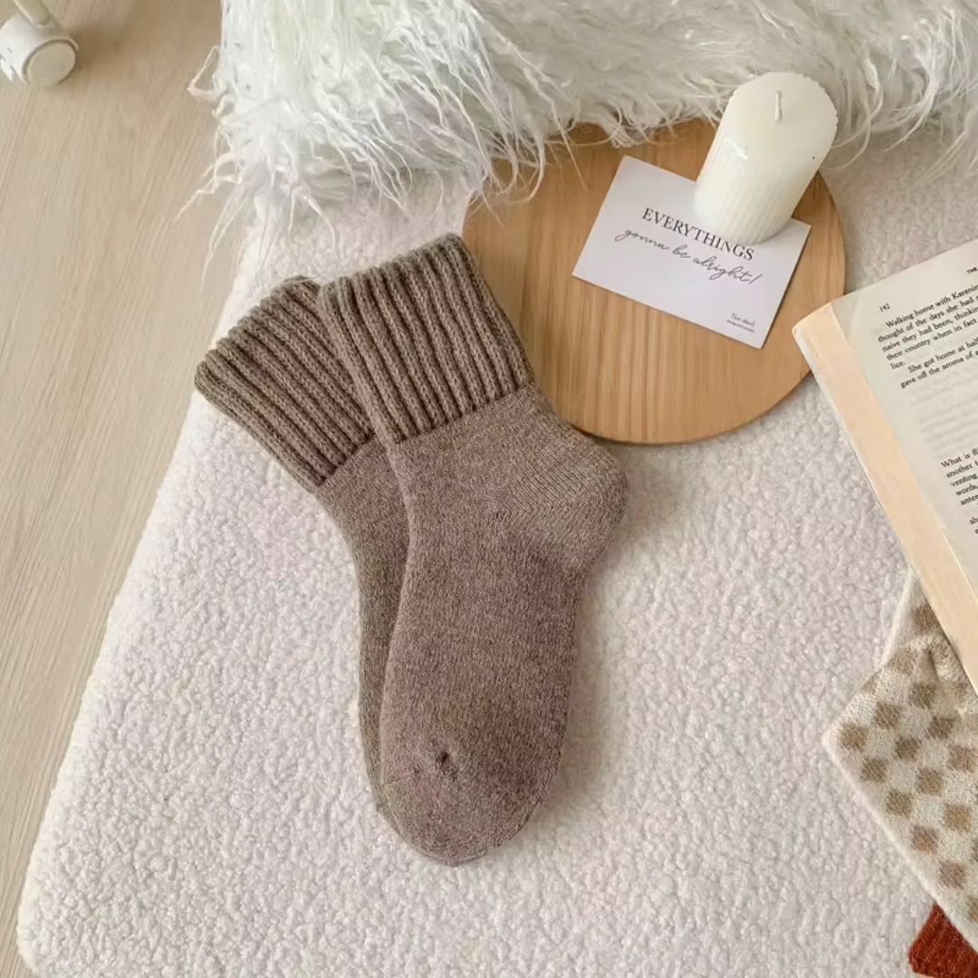 The Kintted Fleece Socks