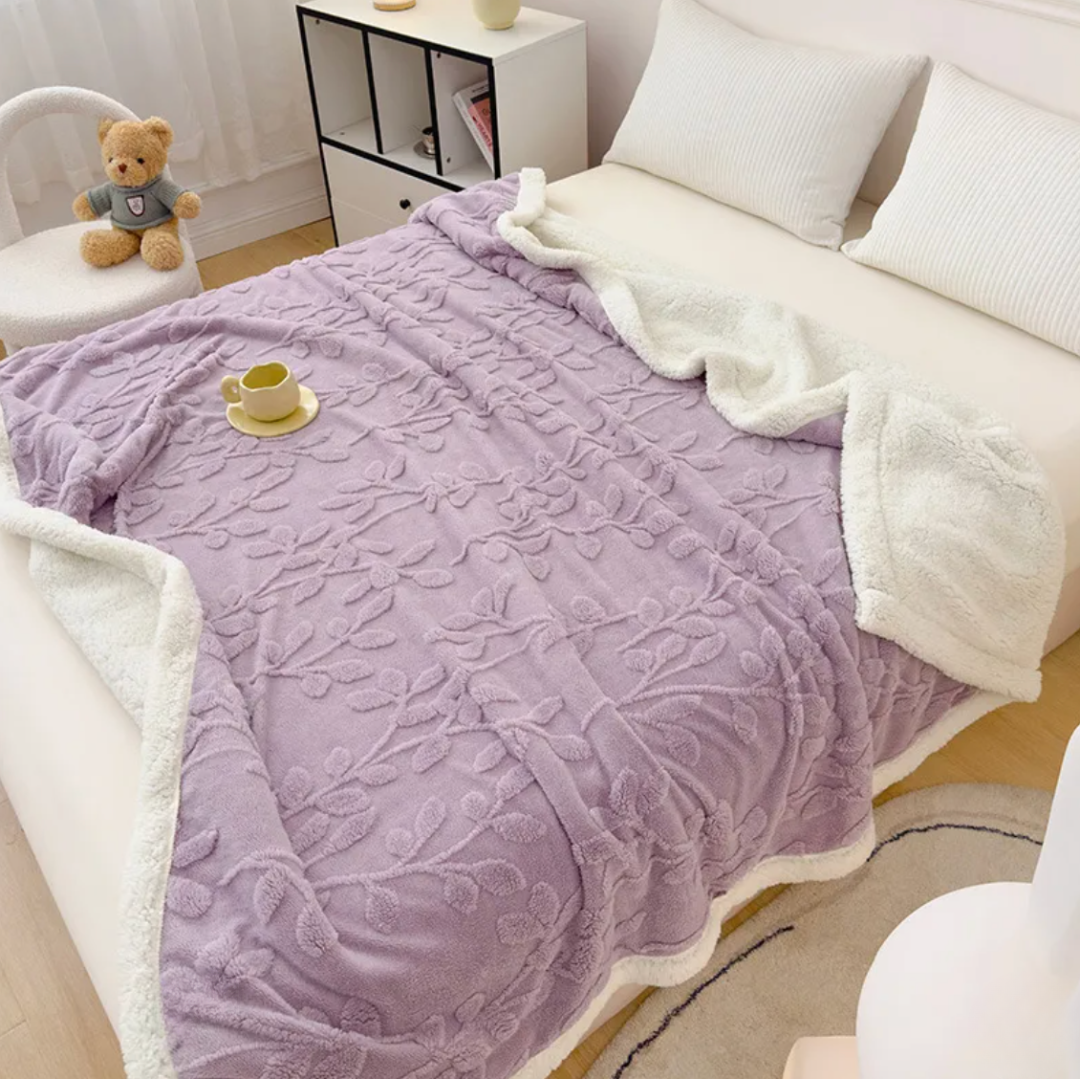 Serena – The Fleece Throw Blanket