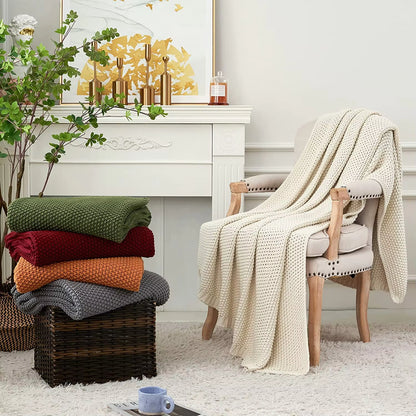 Amara – The Knitted Blanket