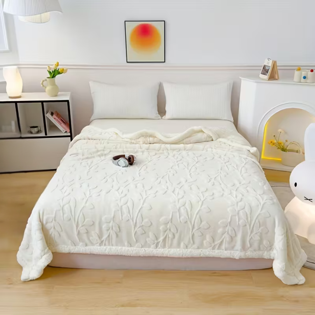 Serena – The Fleece Throw Blanket