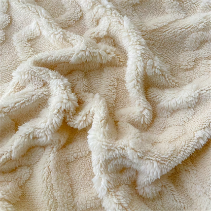 Liora – The Luxury Fleece Blanket
