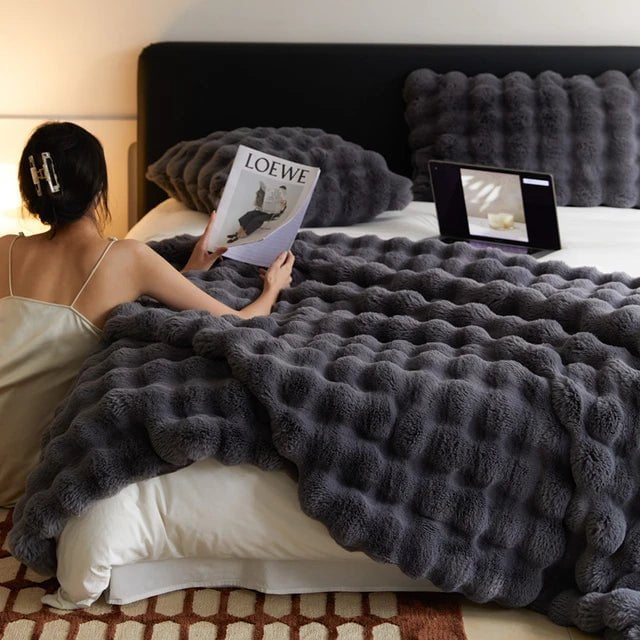 The Fleece Bubble Blanket