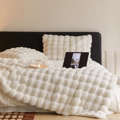 The Fleece Bubble Blanket