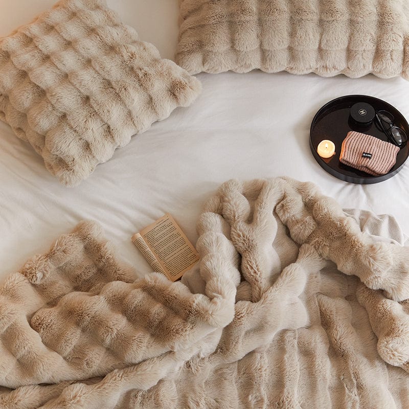 The Fleece Bubble Blanket