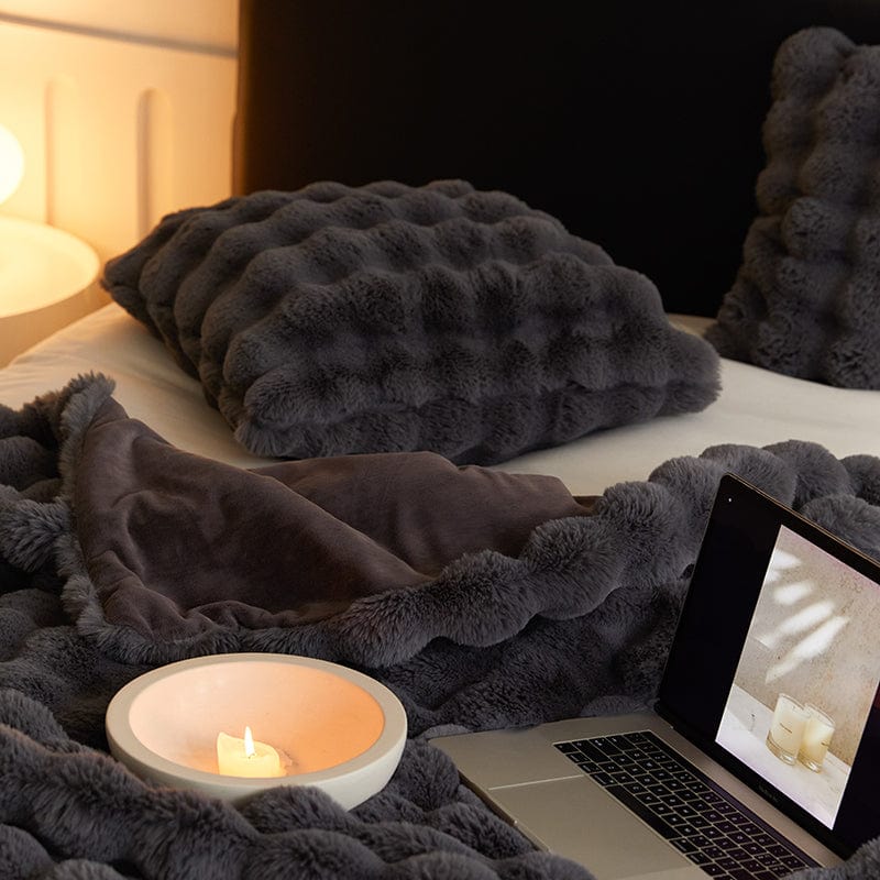 The Fleece Bubble Blanket